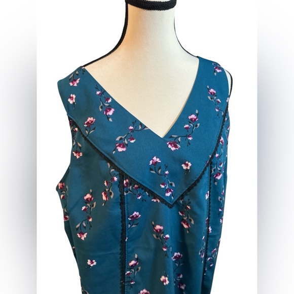 Lane Bryant Teal Floral V-Neck Blouse - Picture 4 of 6